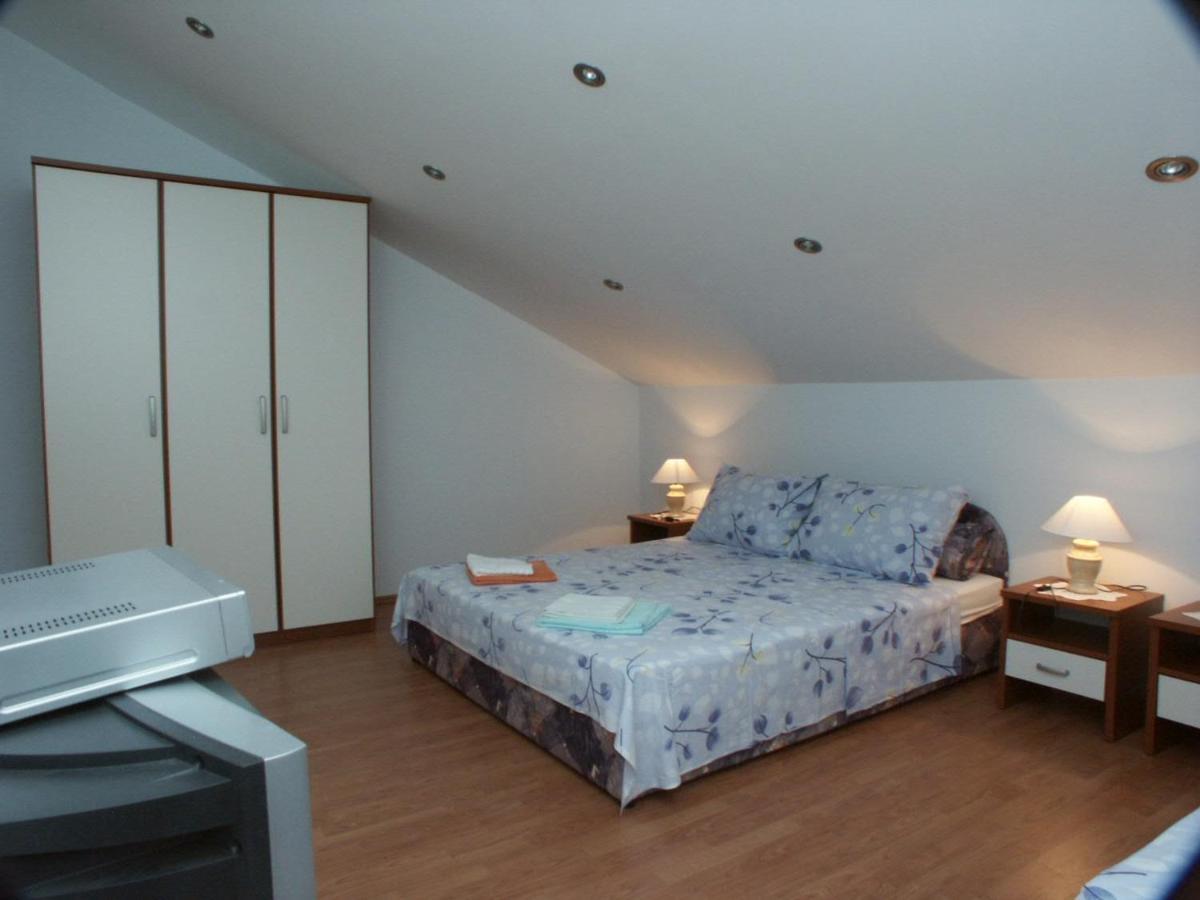 Apartments By The Sea Crikvenica - 2354 ภายนอก รูปภาพ